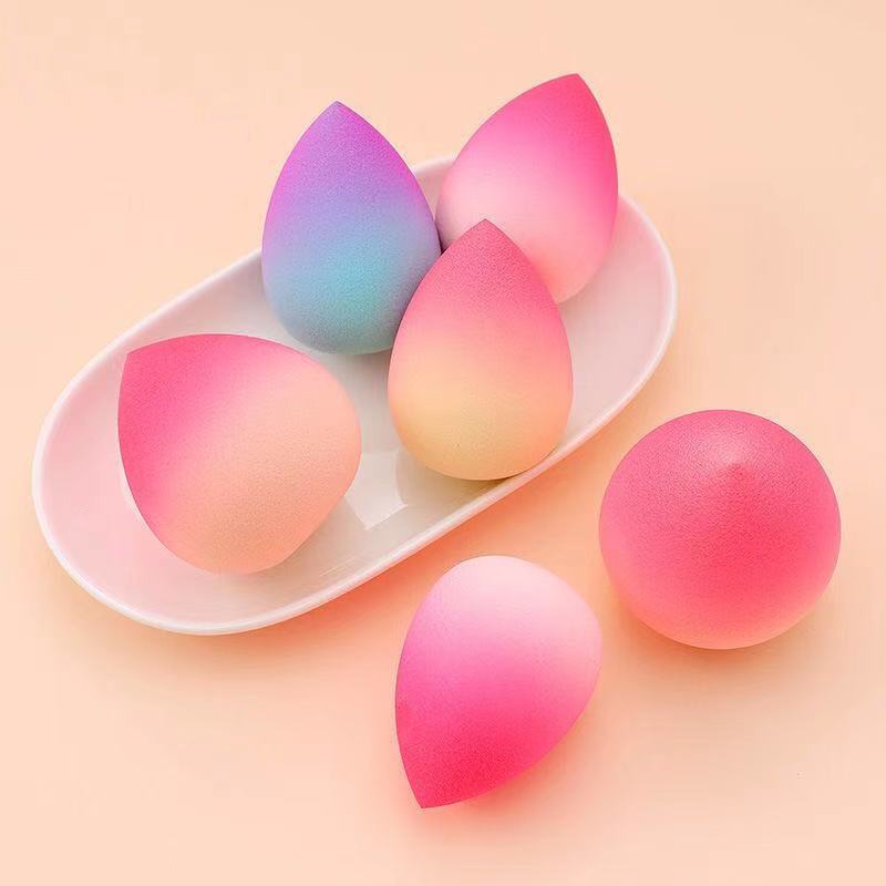 Éponge de maquillage en forme d’œuf